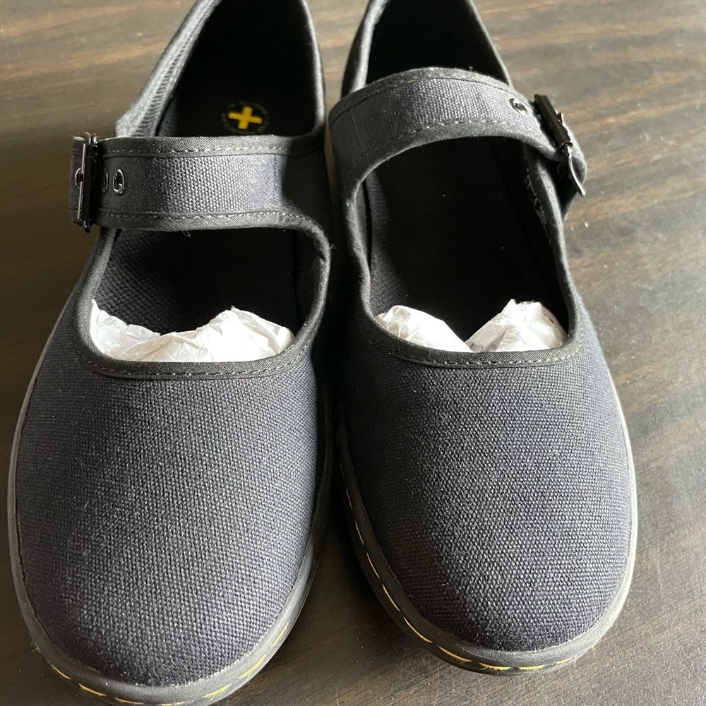 Dr. Martens Mary Jane Carnaby